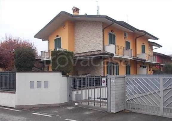 casa indipendente in vendita a Cologno al Serio