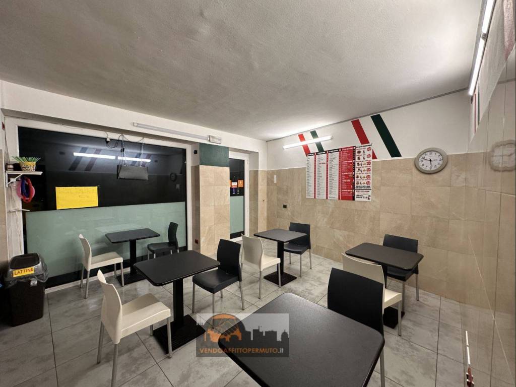 negozio in vendita a Cologno al Serio