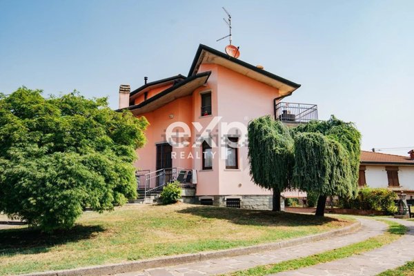 casa indipendente in vendita a Cologno al Serio