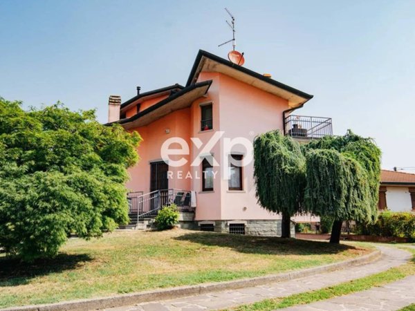 casa indipendente in vendita a Cologno al Serio