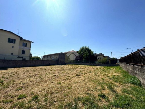 terreno agricolo in vendita a Cologno al Serio