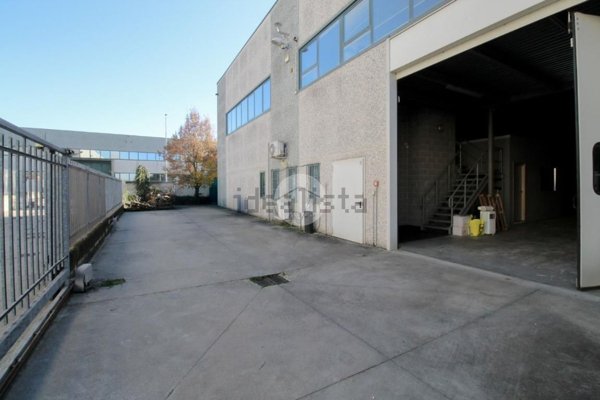 ufficio in vendita a Cologno al Serio