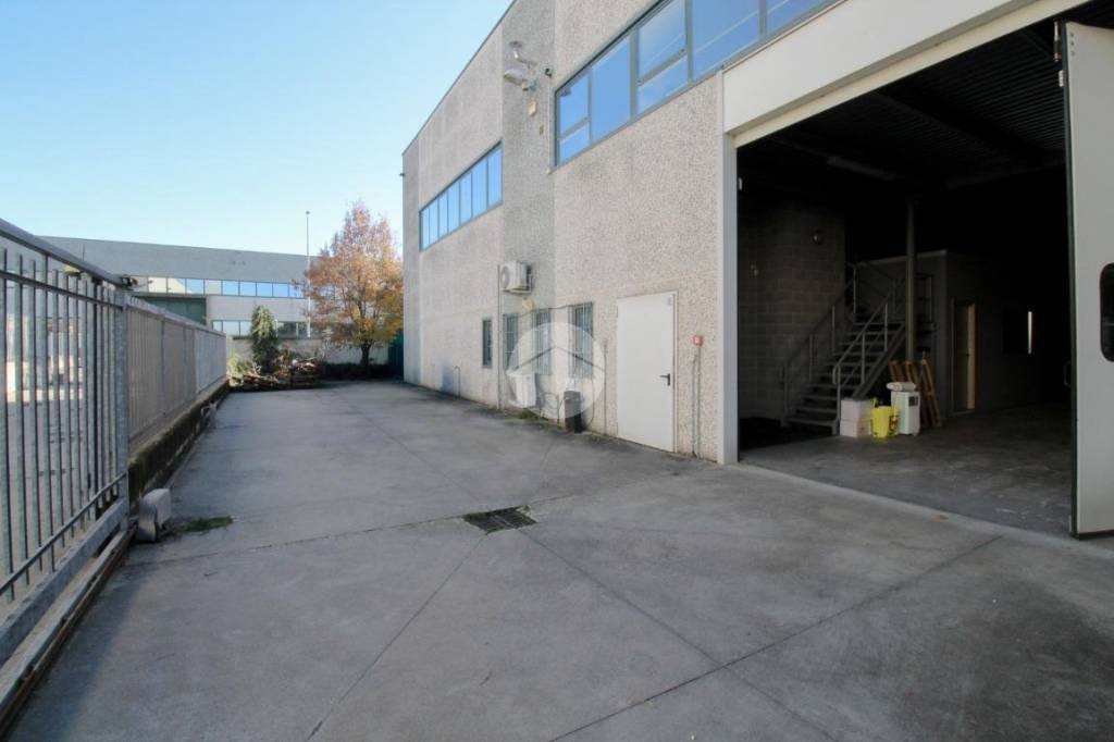 ufficio in vendita a Cologno al Serio