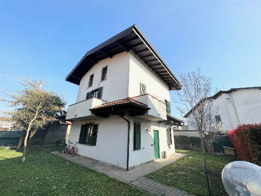 casa indipendente in vendita a Cologno al Serio
