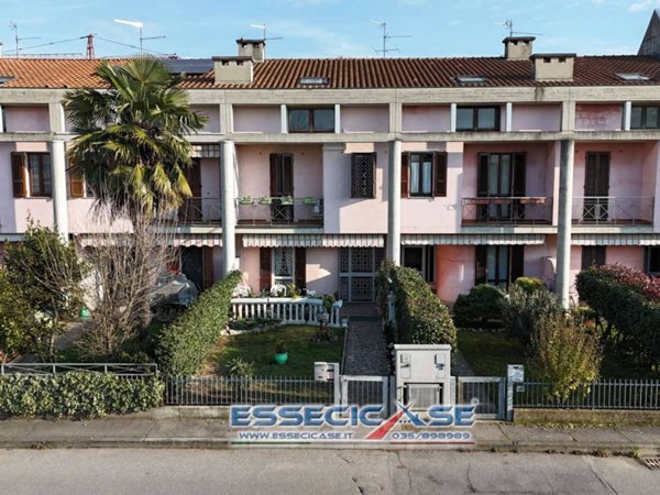 casa indipendente in vendita a Cologno al Serio