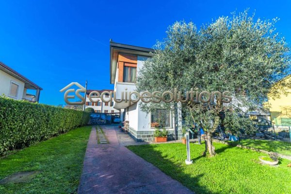 casa indipendente in vendita a Cologno al Serio