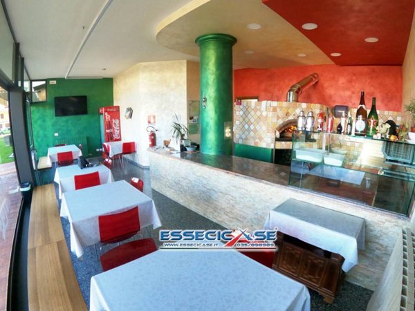 negozio in vendita a Cologno al Serio