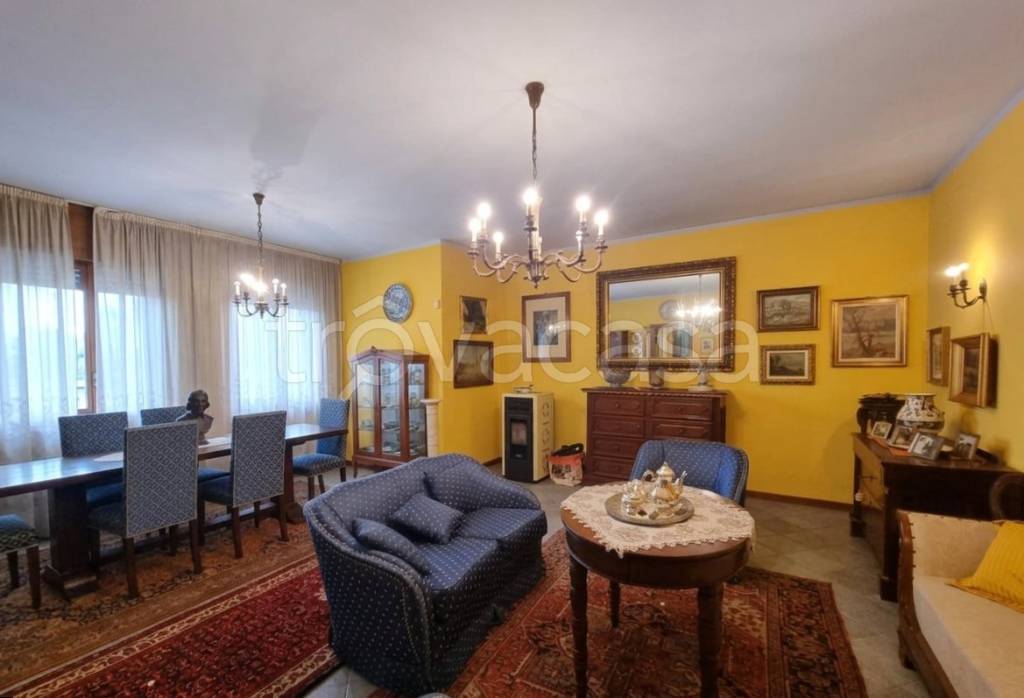 casa indipendente in vendita a Cologno al Serio