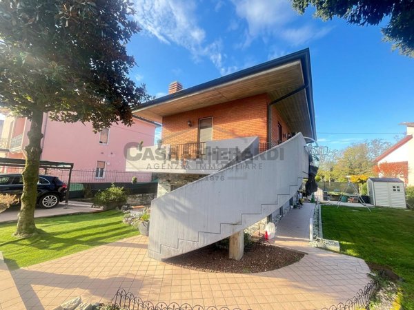 casa indipendente in vendita a Cologno al Serio