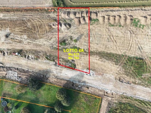 terreno edificabile in vendita a Cologno al Serio