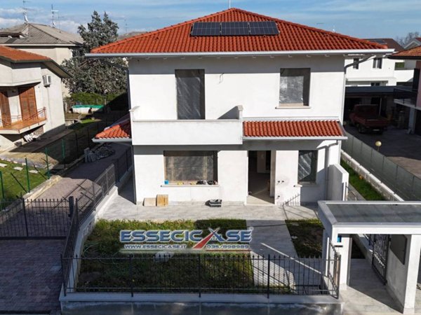 casa indipendente in vendita a Cologno al Serio