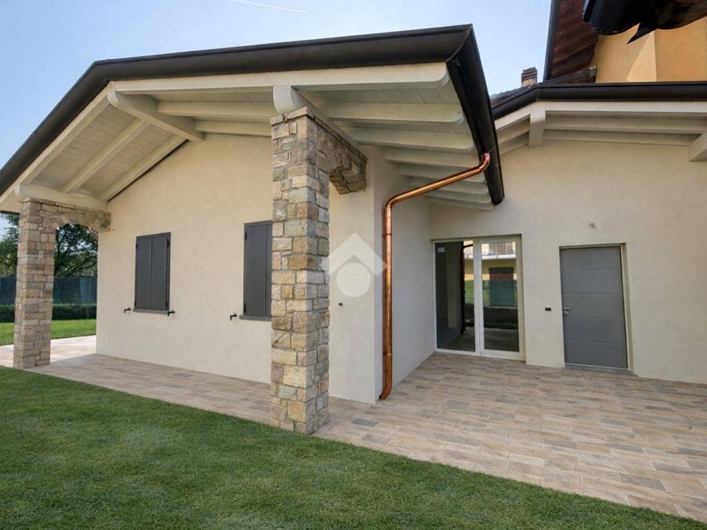 casa indipendente in vendita a Cologno al Serio