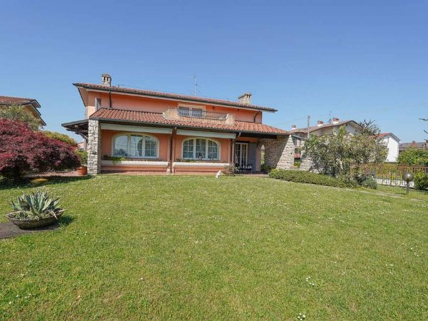 casa indipendente in vendita a Cologno al Serio