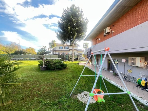 casa indipendente in vendita a Cologno al Serio in zona Castel Liteggio