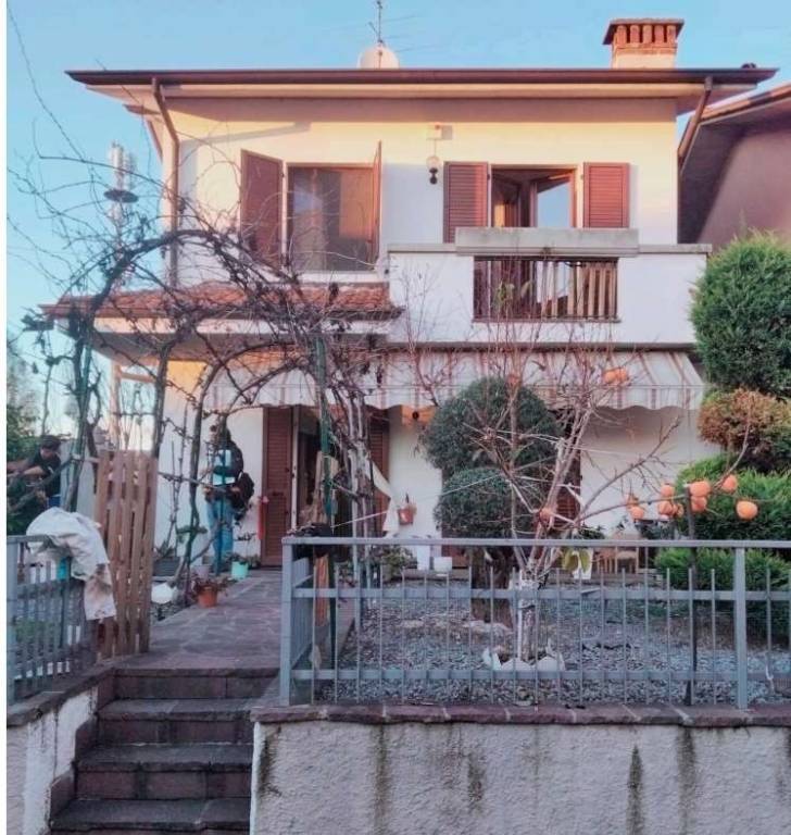casa indipendente in vendita a Cologno al Serio