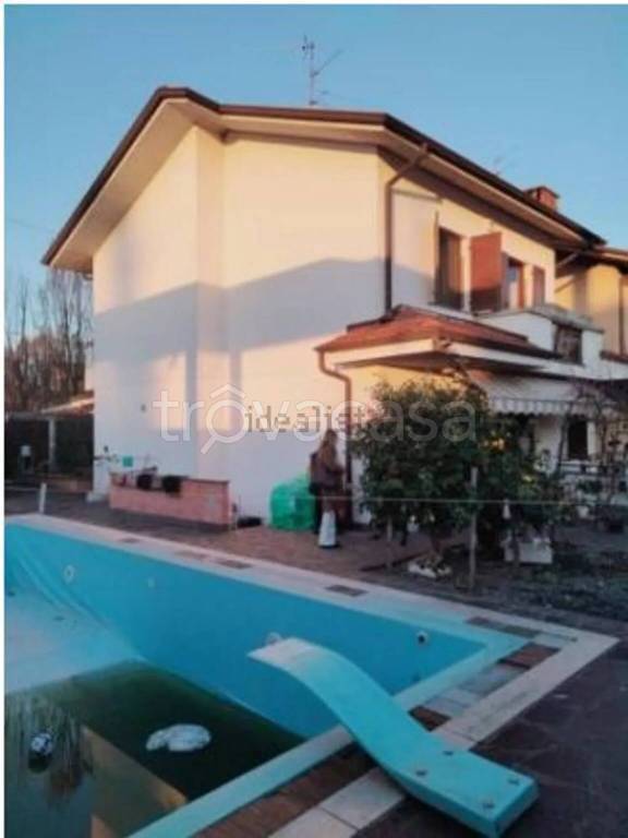 casa indipendente in vendita a Cologno al Serio