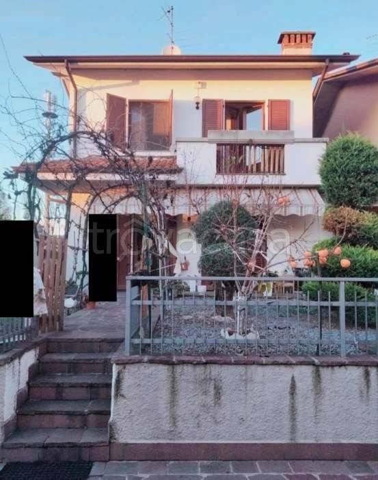 casa indipendente in vendita a Cologno al Serio