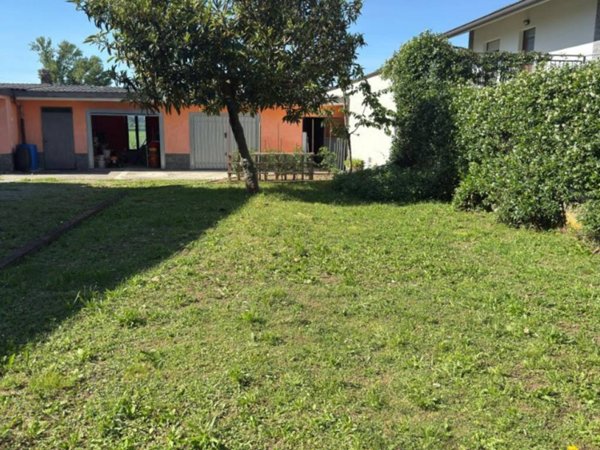 casa indipendente in vendita a Cologno al Serio in zona Castel Liteggio
