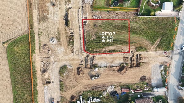 terreno edificabile in vendita a Cologno al Serio in zona Castel Liteggio