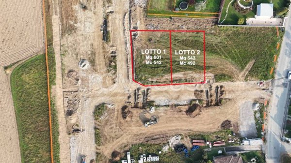 terreno edificabile in vendita a Cologno al Serio in zona Castel Liteggio