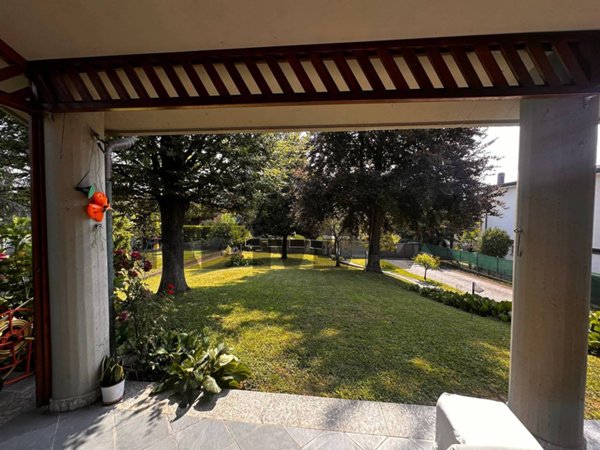 casa indipendente in vendita a Cologno al Serio