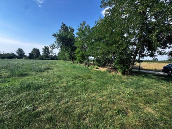 terreno agricolo in vendita a Cologno al Serio