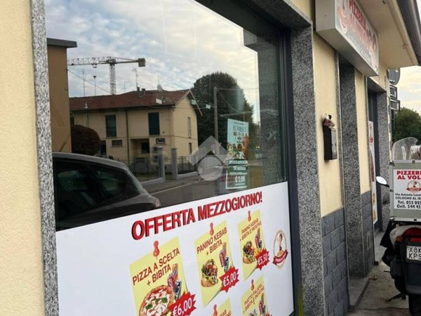 negozio in vendita a Cologno al Serio