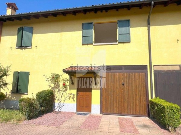 casa indipendente in vendita a Cologno al Serio in zona Castel Liteggio