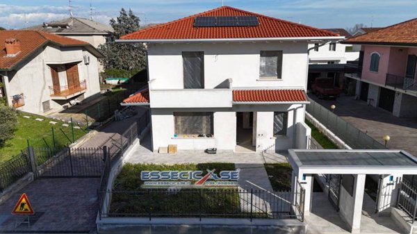 casa indipendente in vendita a Cologno al Serio