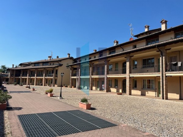 appartamento in vendita a Cologno al Serio in zona Castel Liteggio