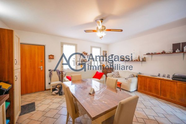 appartamento in vendita a Cologno al Serio in zona Castel Liteggio