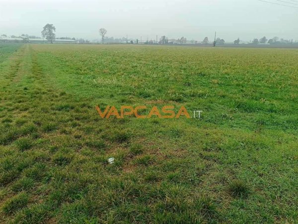 terreno in vendita a Cologno al Serio