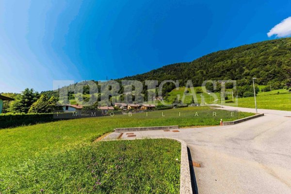 villa in vendita a Colzate