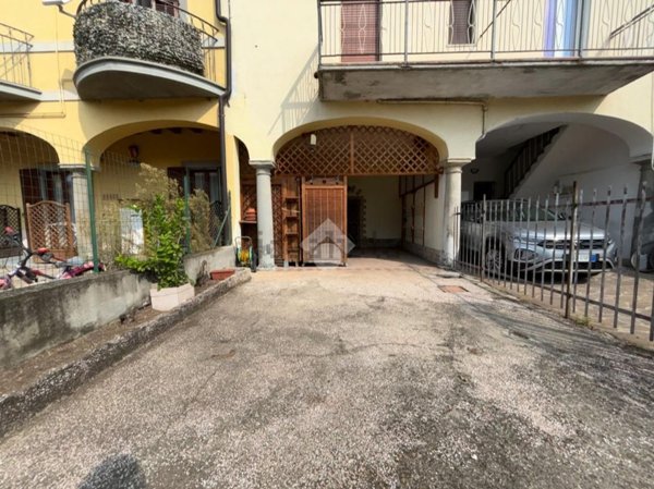 appartamento in vendita a Comun Nuovo
