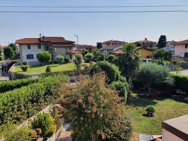 casa indipendente in vendita a Comun Nuovo