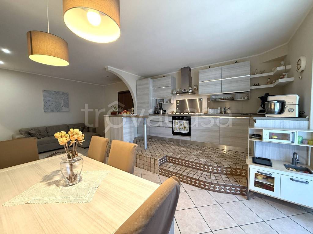 appartamento in vendita a Comun Nuovo