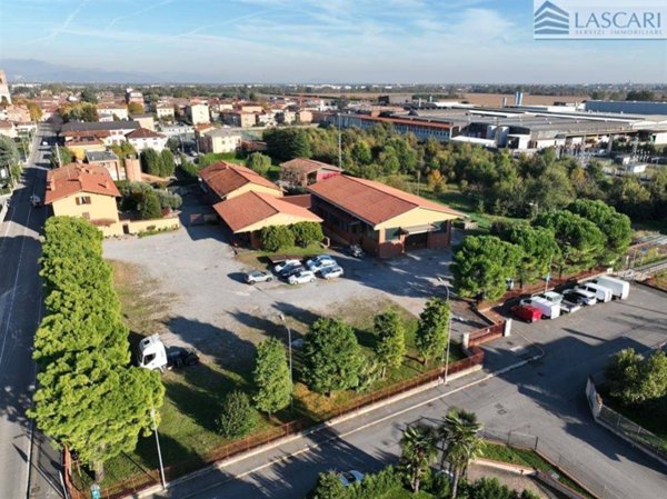 negozio in vendita a Comun Nuovo