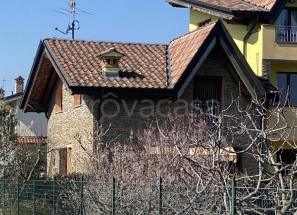 casa indipendente in vendita a Comun Nuovo