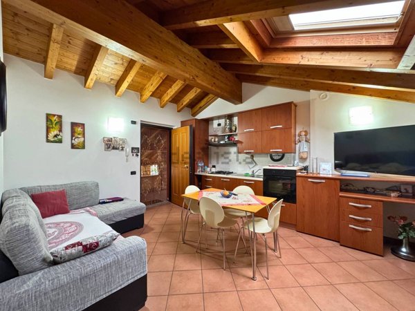 appartamento in vendita a Comun Nuovo