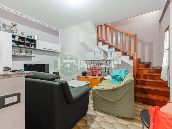 casa indipendente in vendita a Comun Nuovo