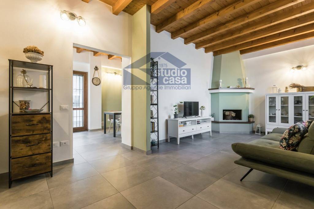casa indipendente in vendita a Comun Nuovo