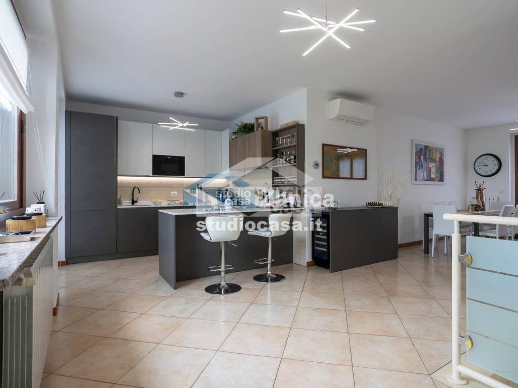 appartamento in vendita a Comun Nuovo