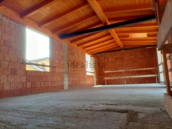 casa indipendente in vendita a Comun Nuovo