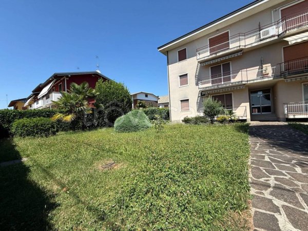 appartamento in vendita a Comun Nuovo