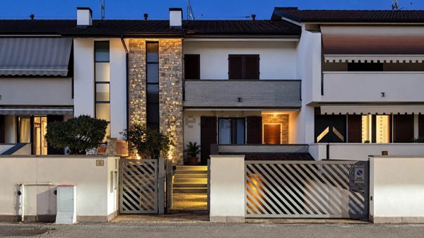 casa indipendente in vendita a Comun Nuovo