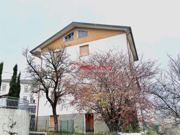 casa indipendente in vendita a Corna Imagna