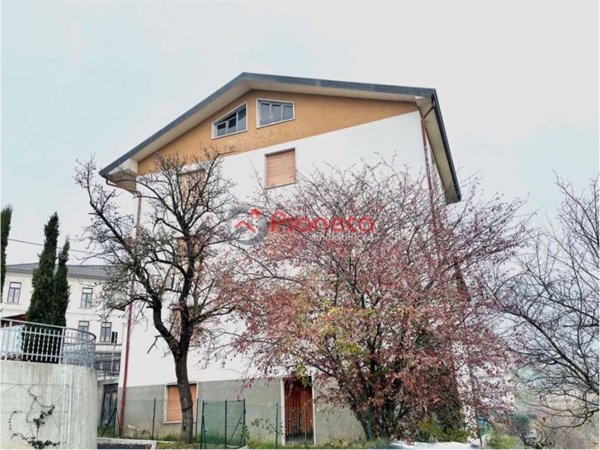 appartamento in vendita a Corna Imagna