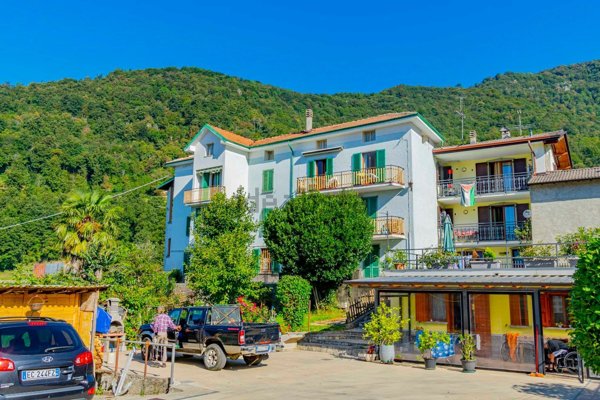 appartamento in vendita a Corna Imagna