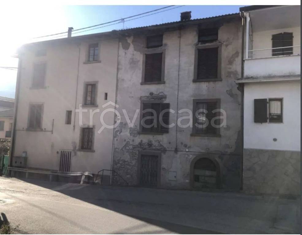 appartamento in vendita a Corna Imagna