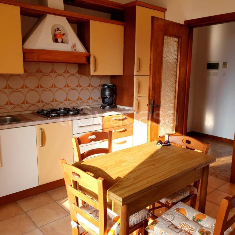 appartamento in vendita a Corna Imagna